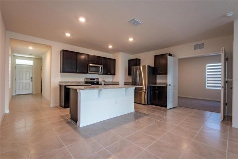 House in Davenport, Florida 3 bedrooms, 150.97 sq.m. № 1575017 - photo 8