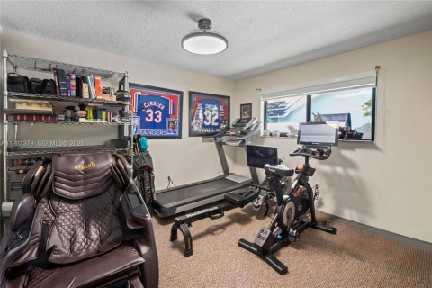 Купить виллу или дом в Майами, Флорида 5 спален, 302.68м2, № 2049722 - фото 23