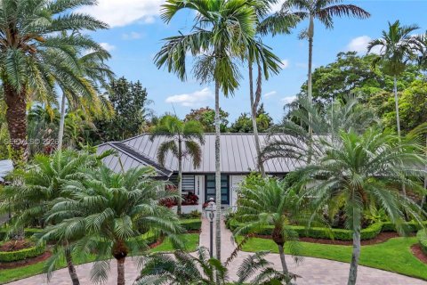 Купить виллу или дом в Майами, Флорида 5 спален, 302.68м2, № 2049722 - фото 2