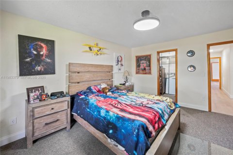 Купить виллу или дом в Майами, Флорида 5 спален, 302.68м2, № 2049722 - фото 18