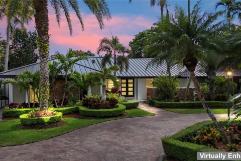 Купить виллу или дом в Майами, Флорида 5 спален, 302.68м2, № 2049722 - фото 3