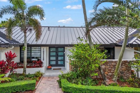 Купить виллу или дом в Майами, Флорида 5 спален, 302.68м2, № 2049722 - фото 4