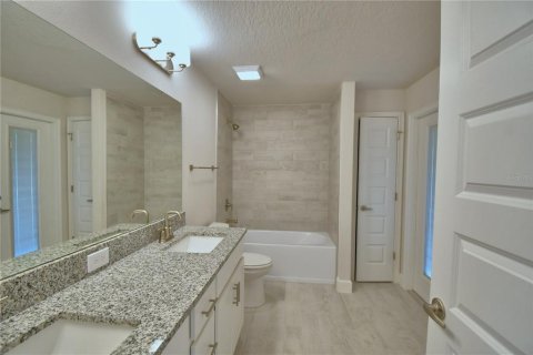 Casa en venta en Auburndale, Florida, 4 dormitorios, 233 m2 № 1751136 - foto 21