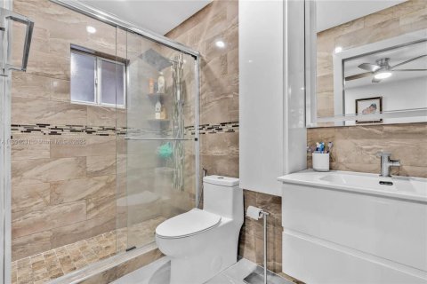 Villa ou maison à vendre à Hialeah, Floride: 3 chambres, 117.06 m2 № 1950295 - photo 12