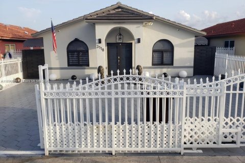 Villa ou maison à vendre à Hialeah, Floride: 3 chambres, 117.06 m2 № 1950295 - photo 3