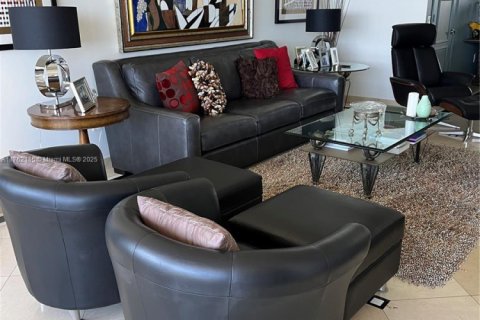 Condo in Sunny Isles Beach, Florida, 5 bedrooms  № 1707852 - photo 12