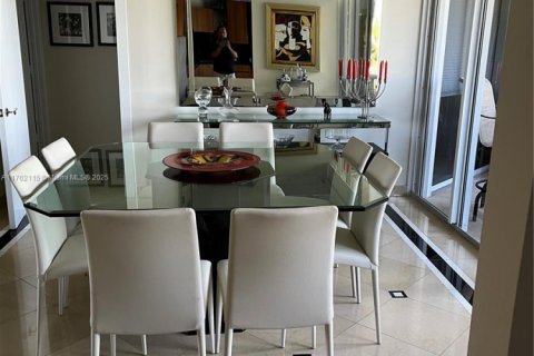 Condo in Sunny Isles Beach, Florida, 5 bedrooms  № 1707852 - photo 15