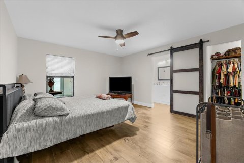 House in Sarasota, Florida 2 bedrooms, 145.3 sq.m. № 1837665 - photo 26