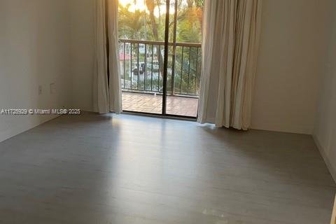 Condo in Key Biscayne, Florida, 1 bedroom  № 1712400 - photo 18