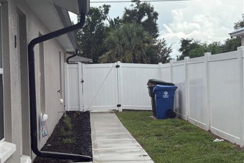 Immobilier commercial à vendre à Lake Alfred, Floride: 4 chambres, 167.22 m2 № 2354586 - photo 11