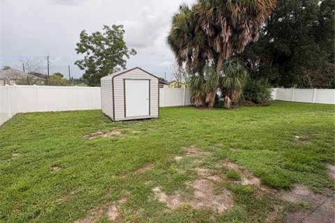 Immobilier commercial à vendre à Lake Alfred, Floride: 4 chambres, 167.22 m2 № 2354586 - photo 13