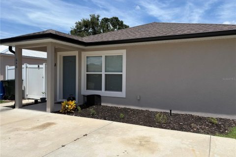 Immobilier commercial à Lake Alfred, Floride 4 chambres, 167.22 m2 № 2354586