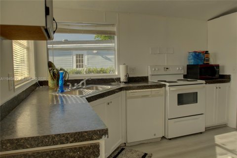 Купить кондоминиум в Майами, Флорида 3 спальни, 132.85м2, № 2089350 - фото 8