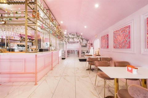 Propiedad comercial en venta en Miami, Florida № 1938772 - foto 19