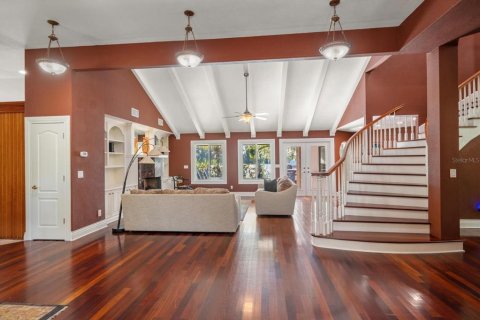 Casa en venta en Clearwater, Florida, 6 dormitorios, 439.06 m2 № 2166785 - foto 9
