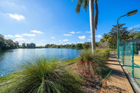 Casa en venta en Clearwater, Florida, 6 dormitorios, 439.06 m2 № 2166785 - foto 7