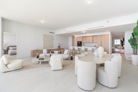 Condo in Pompano Beach, Florida, 4 bedrooms № 2081791 - photo 8