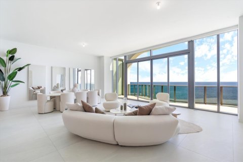 Condo in Pompano Beach, Florida, 4 bedrooms  № 2081791