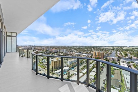 Condo in Pompano Beach, Florida, 4 bedrooms № 2081791 - photo 25