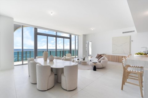 Condo in Pompano Beach, Florida, 4 bedrooms № 2081791 - photo 4