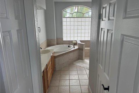 Casa en venta en Lakeland, Florida, 3 dormitorios, 159.79 m2 № 1908022 - foto 11