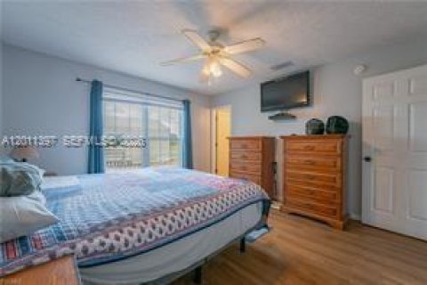 House in LaBelle, Florida 3 bedrooms № 2075171 - photo 11