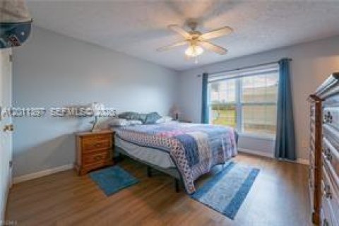 House in LaBelle, Florida 3 bedrooms № 2075171 - photo 10