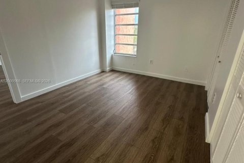 Condo in Miami, Florida, 1 bedroom  № 2067649 - photo 6