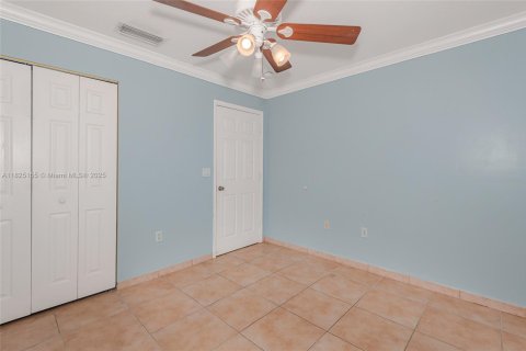 House in Weston, Florida 4 bedrooms, 183.48 sq.m. № 1792473 - photo 22