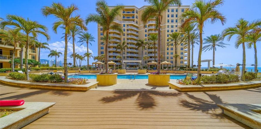 Condo in Clearwater, Florida, 2 bedrooms № 2212638