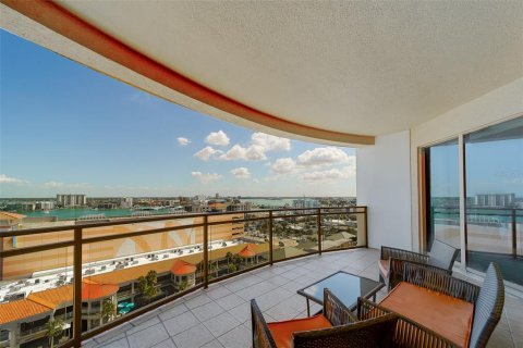 Condo in Clearwater, Florida, 2 bedrooms № 2212638 - photo 8