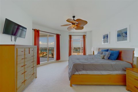 Condo in Clearwater, Florida, 2 bedrooms № 2212638 - photo 10
