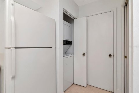 Condo in Wesley Chapel, Florida, 3 bedrooms  № 1851185 - photo 23