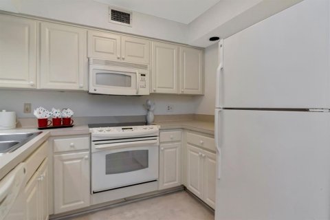 Condo in Wesley Chapel, Florida, 3 bedrooms  № 1851185 - photo 20