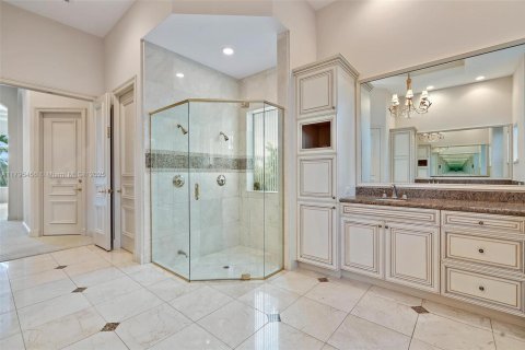 House in North Palm Beach, Florida 5 bedrooms, 428.37 sq.m. № 1696374 - photo 21
