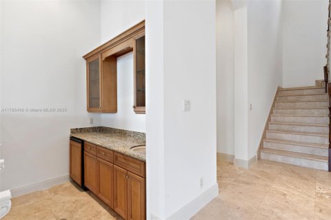House in North Palm Beach, Florida 5 bedrooms, 428.37 sq.m. № 1696374 - photo 13