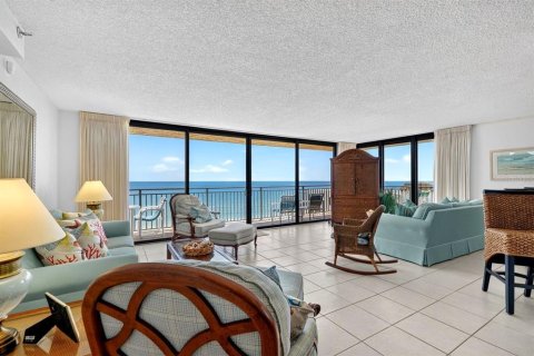 Condo in New Smyrna Beach, Florida, 3 bedrooms № 2149636 - photo 11