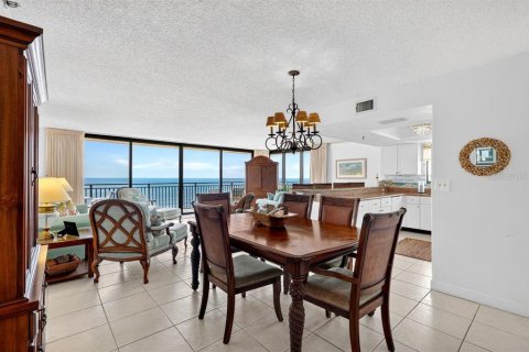 Condo in New Smyrna Beach, Florida, 3 bedrooms № 2149636 - photo 9