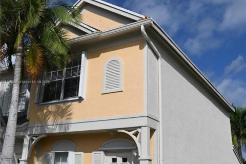 Townhouse in Weston, Florida 2 bedrooms, 103.12 sq.m. № 1730865 - photo 1