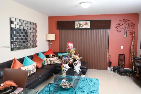 Townhouse in Weston, Florida 2 bedrooms, 103.12 sq.m. № 1730865 - photo 16