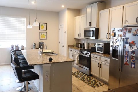 Touwnhouse à vendre à Odessa, Floride: 3 chambres, 146.97 m2 № 2156481 - photo 11