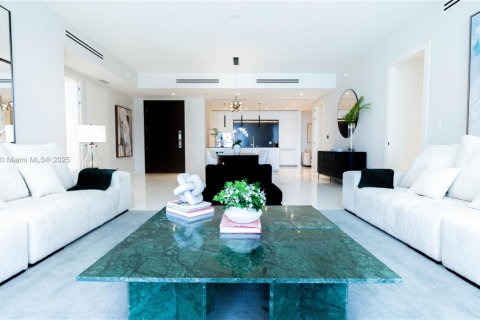 Condo in Miami, Florida, 2 bedrooms  № 1898053 - photo 6