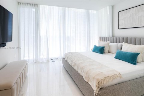 Condo in Miami, Florida, 2 bedrooms  № 1898053 - photo 20