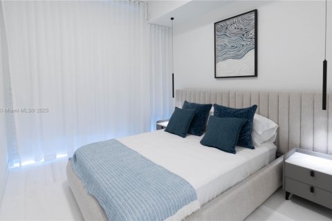 Condo in Miami, Florida, 2 bedrooms  № 1898053 - photo 29