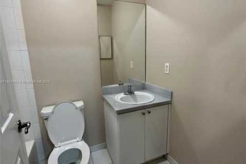 Купить таунхаус в Хомстед, Флорида 2 спальни, 98.94м2, № 1957673 - фото 10