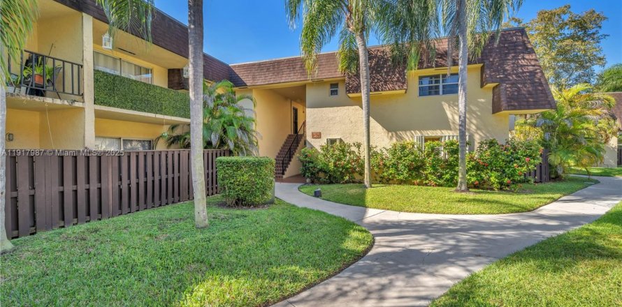 Condo à Miami, Floride, 1 chambre  № 1973932