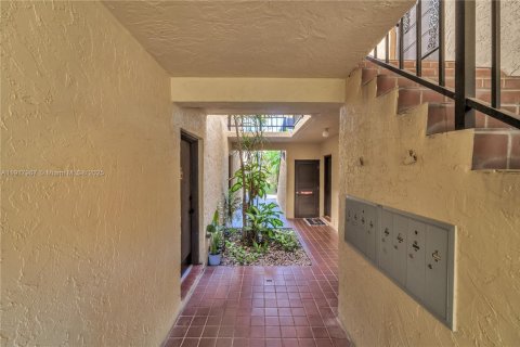 Copropriété à louer à Miami, Floride: 1 chambre, 65.68 m2 № 1973932 - photo 15