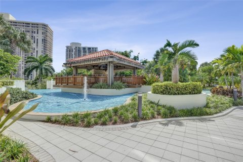 Condo in Aventura, Florida, 2 bedrooms № 1938758 - photo 27