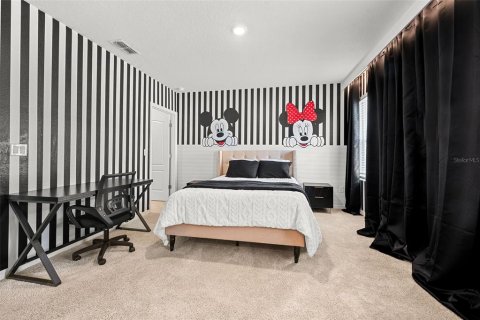 Casa en venta en Davenport, Florida, 6 dormitorios, 303.23 m2 № 2322866 - foto 19