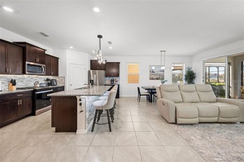Casa en venta en Davenport, Florida, 6 dormitorios, 303.23 m2 № 2322866 - foto 14